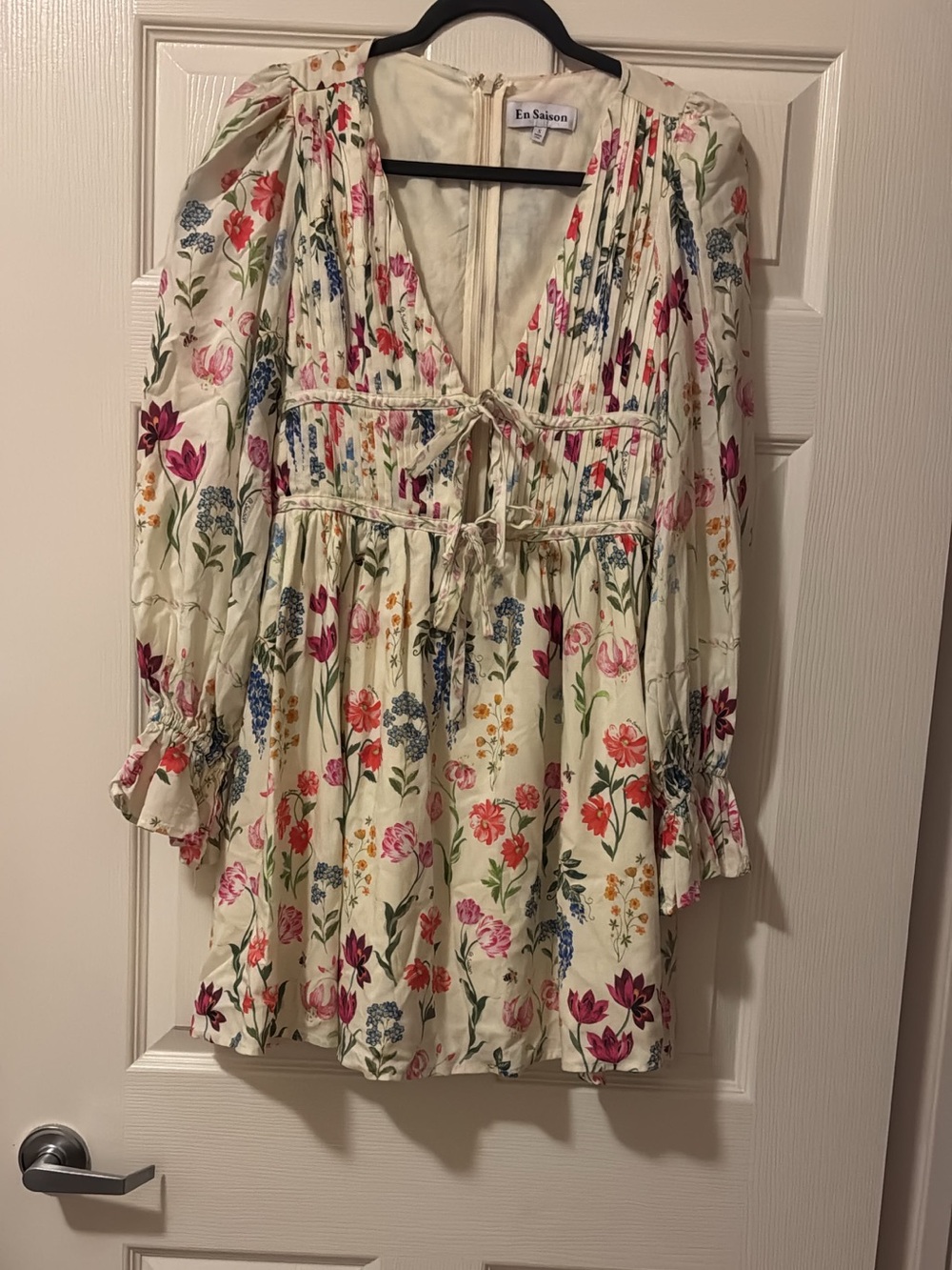 En Saison Cream Floral Peasant Tunic with Tie Front